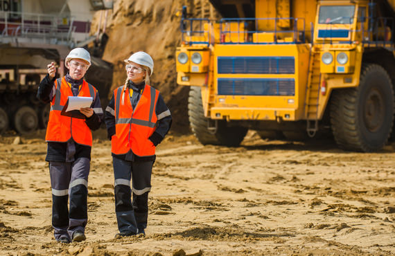 Leaching circuits are utilized to extract metals from ore through chemical dissolution.