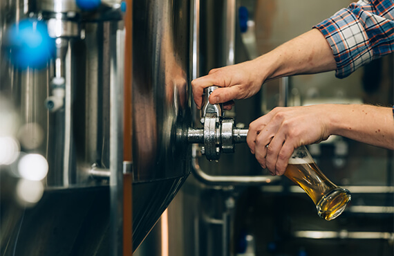 From craft to production, brew quality beer efficiently and optimize your wine and distillery operations.